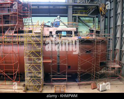 Buenos Aires, Buenos Aires, Argentine. 17 novembre, 2010. La marine confirme que le contact avec le sous-marin ''ara san juan'' a été perdu il y a 2 jours. Il y a 44 membres d'équipage. une opération de grande envergure cherche à localiser le ''ara san juan'', qui a effectué des exercices de surveillance dans la zone économique exclusive autour de Puerto Madryn. c'est un type de sous-marin tr-1700 fabriqué en Allemagne. De 2007 à 2014, le sous-marin est resté dans le ''tandanor'' complexe naval pour sa réparation connu comme ''de half life'', afin de prolonger sa durée de vie utile pour un autre 30 ans. photo : prise en novembre 2010 à t Banque D'Images