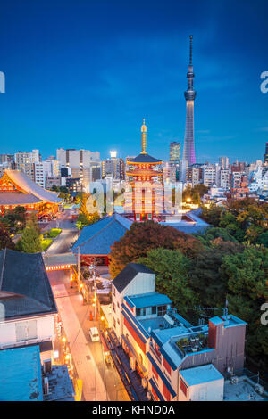 Tokyo, Japon.Image du paysage urbain de Tokyo au crépuscule au Japon. Banque D'Images