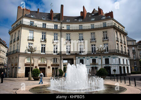 Place Graslin et Fontaine Graslin, l'une des principales places du centre-ville de Nantes, Loire Atlantique, France. Banque D'Images