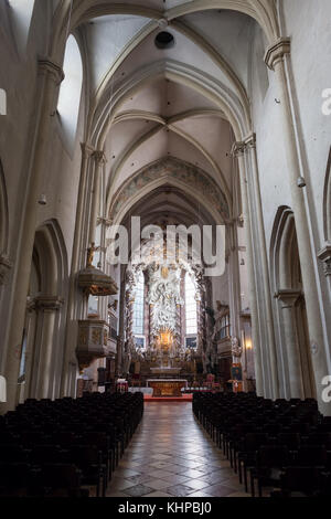 L'église Saint-Michel (allemand : Michaelerkirche intérieur) à Vienne, Autriche Banque D'Images