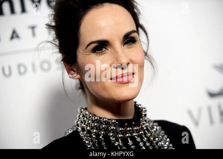 Michelle Dockery participe à l'inauguration de l'exposition 'Donwton Abbey: The Exhibition' au 218 West 57th Street le 17 novembre 2017 à New York. Banque D'Images