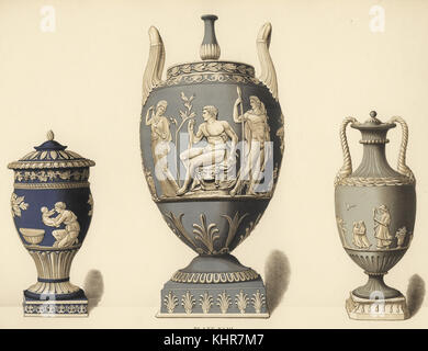 Vase avec reliefs d'Achille (L), vase avec Hercules dans le jardin des Hespérides (C) et avec des reliefs Conçus par Lady Templeton (R). Chromolithographie par W. Griggs de Frederick Rathbone's Old Wedgwood, la céramique artistique ou décoratif travail produit par Josiah Wedgwood, Quaritch, Londres, 1898. Banque D'Images