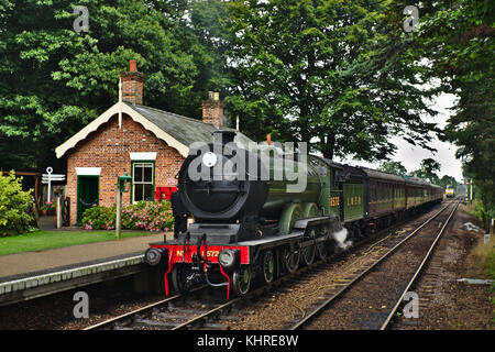 Holt, Norfolk, Angleterre - 9 août 2017 : une locomotive restaurée le travail North Norfolk ligne de chemin de fer. Banque D'Images