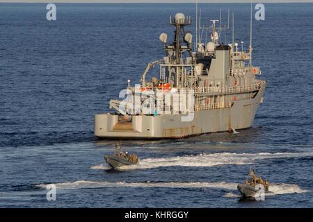 Les Marines américains avec la Force de Raid Maritime (MDL), 26e Marine Expeditionary Unit (MEU), retour de la Formation Support navire l'emporter au cours de moissonneuse-batteuse Banque D'Images