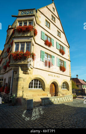 Guildhall de la renaissance dans le village de boersch, sur la route des vins d'Alsace, France Banque D'Images