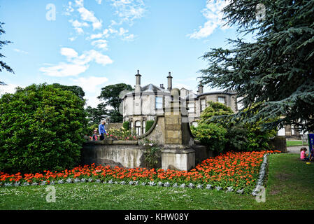 Lotherton Hall est une belle maison de campagne près de Leeds dans le West Yorkshire qui n'est pas la National Trust Banque D'Images