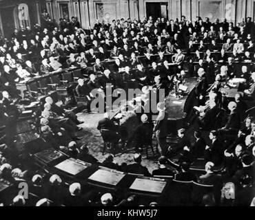 Photographie de Sir Winston Churchill à une session conjointe du Congrès américain. Sir Winston Leonard Spencer-Churchill (1874-1965) un homme politique britannique et premier ministre du Royaume-Uni. En date du 20e siècle Banque D'Images