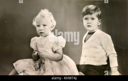 Portrait photographique de la princesse Anne et le Prince Charles. Anne, princesse royale (1950-) la fille de la reine Elizabeth II et le Prince Philip, duc d'Édimbourg. Charles, prince de Galles (1948-) l'héritier de la reine Elizabeth II. En date du 20e siècle Banque D'Images
