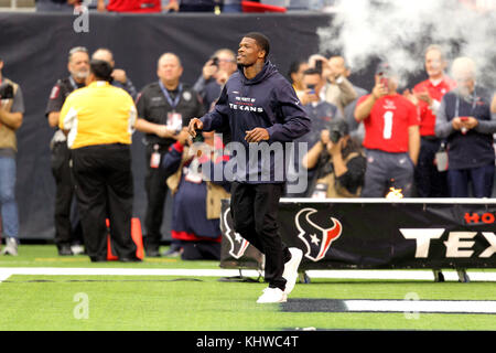 Houston, Texas, USA. 19 Nov, 2017. Houston Texans ancien receveur Andre Johnson promenades sur le terrain avant un match de saison régulière de la NFL entre les Houston Texans et les Arizona Cardinals à NRG Stadium à Houston, TX, le 19 novembre 2017. Crédit : Erik Williams/ZUMA/Alamy Fil Live News Banque D'Images