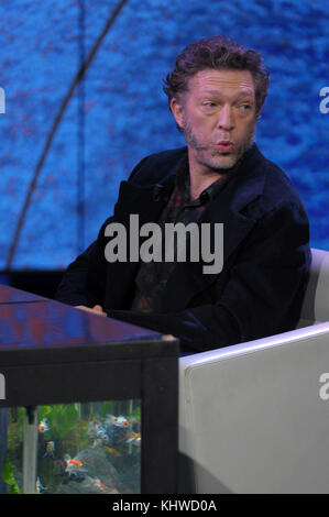 Milan, Italie. Dec 18, 2015. milan, Vincent Cassel en tant que client de chat-show 'heure qu'il est', italie photo : Vincent Cassel : crédit photo agency indépendante/Alamy live news Banque D'Images