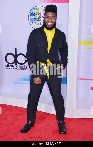 Los Angeles, USA. 19 nov, 2017. Khalid arrive à la 2017 american music awards au théâtre de Microsoft le 19 novembre 2017 à Los Angeles, Californie crédit : tsuni/usa/Alamy live news Banque D'Images