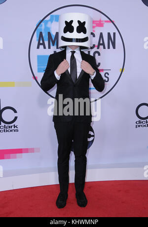 Los Angeles, USA. 19 novembre, 2017. - Marshmello. 2017 american music awards qui a eu lieu chez microsoft theatre de los angeles. Crédit photo : birdie thompson/admedia (crédit image : © birdie thompson/admedia via zuma sur le fil) Banque D'Images