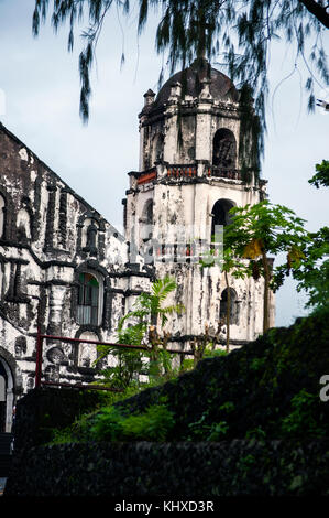 Notre Dame de la porte d'église paroissiale, 1773, Daraga, dans la province d'Albay, Bicol, Philippines Banque D'Images