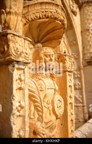 Lisbonne, Portugal - 3 novembre, 2017 : le cloître du monastère des hiéronymites à Belém quartier avec plus de détails de sculptures Banque D'Images