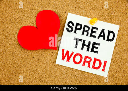 Conceptuel écriture manuscrite légende inspiration montrant Spread the Word concept pour annonce Business Marketing message et amour écrit sur bâton Banque D'Images