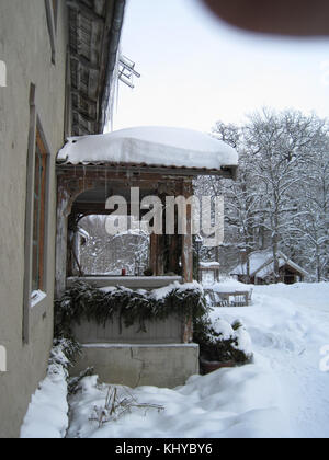 Clayhouse B&B situé à Vitakrala Haddebo, en Suède, propose des chambres d'hôtes dans un cadre rural suédois. Banque D'Images