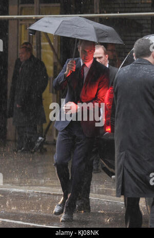 NEW YORK, NY - DÉCEMBRE 09 : Catherine, duchesse de Cambridge, visite le Musée national du souvenir du 11 septembre avec son mari, le Prince William, duc de Cambridge, le 9 décembre 2014 à New York. Le couple, qui voyagent sans leur fils Prince George, est en visite de trois jours sur la côte est des États-Unis. C'est la première visite officielle du duc et de la duchesse à New York. Personnes : Prince William, duc de Cambridge Banque D'Images