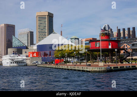 Usa Baltimore Maryland md inner harbour city waterfront jour été lighthouse museum Banque D'Images