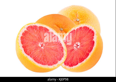 Fruits isolés. deux pamplemousses et deux demi-isolé sur fond blanc avec clipping path comme élément de la conception de l'emballage. Banque D'Images