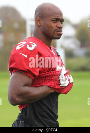 NFL Arizona Cardinals Conférence de presse et pratique au London Irish RFC, Hazlewood Centre, Sunbury, Londres avec : Adrian Peterson où : Londres, Royaume-Uni quand : 20 Oct 2017 crédit : WENN.com Banque D'Images