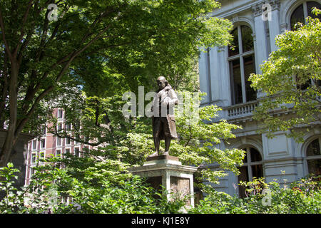 Benjamin Franklin statue en bronze de l'Ancien hôtel de ville, Boston, Massachusetts, USA Banque D'Images