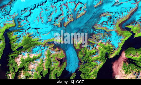 Retrait de l'Alaska Glacier Columbia ; image satellite montre l'état de la fonte des glaciers en 1995 Banque D'Images