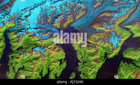 Retrait de l'Alaska Glacier Columbia ; image satellite montre l'état de la fonte des glaciers en 2015 Banque D'Images