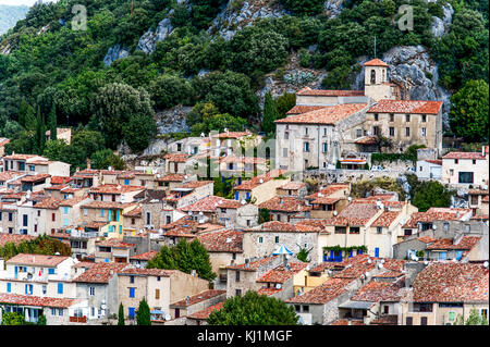 France, Var (83), Parc Naturel Régional du Verdon. Le village de Bauduen Banque D'Images