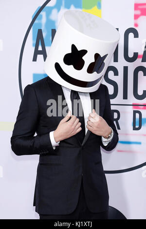 Los Angeles, Californie, États-Unis. 19 novembre 2017. Marshmello Participe Aux Prix De La Musique Américaine 2017 Au Microsoft Theatre Le 19 Novembre 2017 À Los Angeles, Californie, États-Unis Crédit: John Rasimus/Media Punch ***France, Suède, Norvège, Denark, Finlande, États-Unis, République Tchèque, Amérique Du Sud Seulement***/Alay Live News Banque D'Images