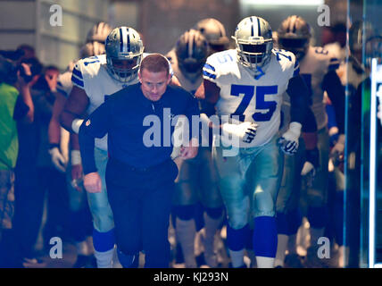 19 novembre 2017 : l'entraîneur-chef Dallas Cowboys NFL Jason Garrett un match de football entre les Philadelphia Eagles et les Dallas Cowboys à AT&T Stadium à Arlington, TX Dallas battu Philadelphie 37-9 Albert Pena/CSM Banque D'Images