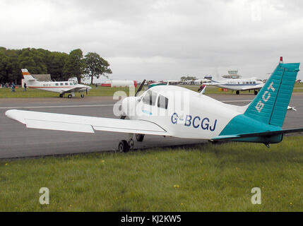 .Piper PA-28-140 Cherokee..g-arp.bcgj Banque D'Images