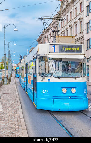 Gothenburg, Suède - 13 mai 2017 : l'un des tramways iconiques de Göteborg en Suède. Banque D'Images