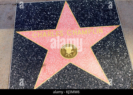 HOLLYWOOD, CA - 06 DÉCEMBRE : l'étoile Charles Champlin sur le Hollywood Walk of Fame à Hollywood, Californie, le 6 décembre 2016. Banque D'Images