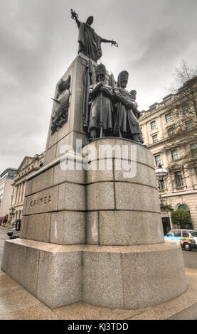 Londres, Royaume-Uni - 26 avril 2012 : une vue sur le mémorial de la guerre de Crimée, au centre de Londres. ce Mémorial commémore la victoire des alliés dans la guerre de Crimée de Banque D'Images