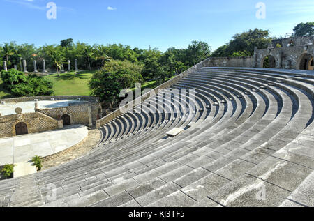 Dans l'amphithéâtre ancien village Altos de Chavon - ville coloniale reconstruit à la Casa de Campo, la Romana, République dominicaine, station balnéaire tropicale Banque D'Images