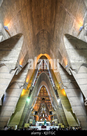 Higüey, République dominicaine - 31 août 2014 : intérieur de la basílica catedral nuestra señora de la Altagracia. Banque D'Images