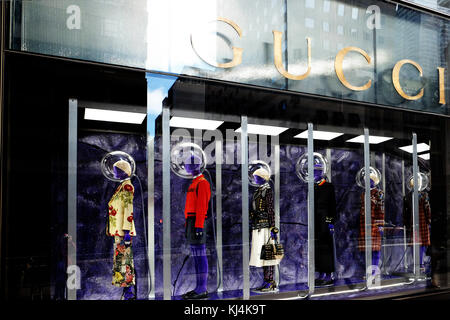 Boutique Gucci, Cinquième Avenue, Manhattan, New York, USA Banque D'Images