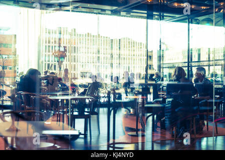 Cafe à Maison de la Culture, Kulturhuset, Stockholm, Suède Banque D'Images