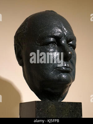 Chef de l'ancien Premier ministre britannique Winston Churchill (1874-1965) par Clare Sheridan (1885-1970), un sculpteur français, journaliste et écrivain. En date du 20e siècle Banque D'Images