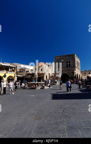 Hippocrate Square 177, Sygrou street, Old Town, Rhodes, Rhodes, Dodécanèse, Grèce. Banque D'Images