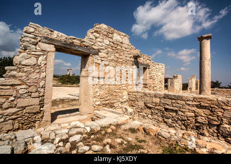 Le sanctuaire d'apollon hylates à kourion, Chypre. Le sanctuaire est situé à environ 2,5 kilomètres à l'ouest de la ville antique de kourion le long de la route qui mène Banque D'Images