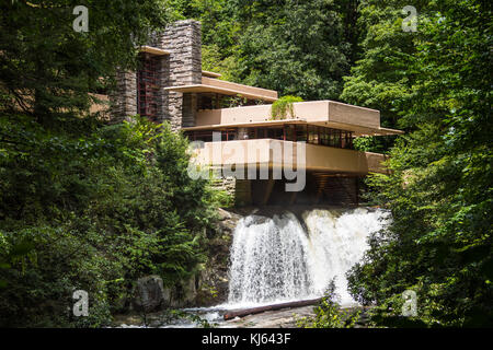 La Résidence Fallingwater ou Kaufmann, conçu par Frank Lloyd Wright, Florida, USA Banque D'Images