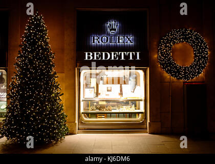 ROME (ITALIE)- 18 novembre 2017 : temps de Noël à Bedetti store avec une tradition de plus de 100 ans, la qualité gamme de marques et de Haute Horlogerie Banque D'Images