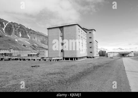 La ville minière russe abandonnés pyramiden à Svalbard, Spitzberg, Norvège Banque D'Images