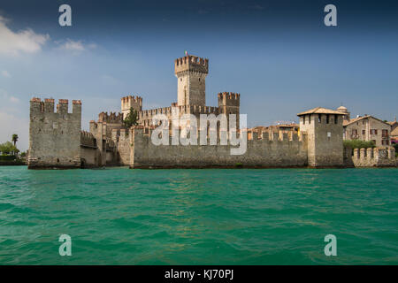 Château Scaliger du Lac de Garde Banque D'Images