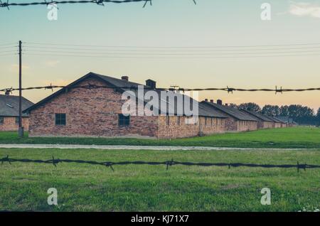 Oswiecim, Pologne - le 29 juillet 2017 : les bâtiments dans le camp de concentration Auschwitz Birkenau à Oswiecim, Pologne. Banque D'Images