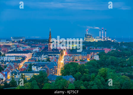 Ville intelligente, l'énergie renouvelable à partir de biogaz et les éoliennes pour la capitale du Danemark, copenhague Banque D'Images