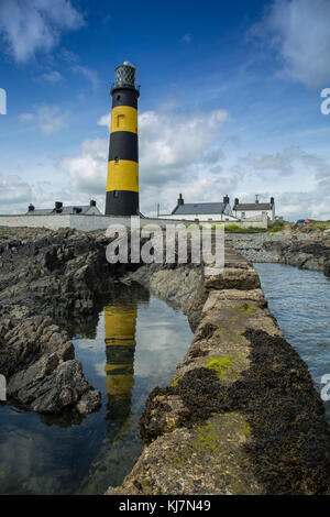 St.Johns point une maison de lumière bien connue en Irlande du Nord Banque D'Images