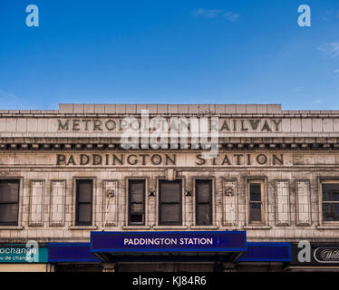 Entrée de la station de métro de Paddington, Londres, Royaume-Uni. Banque D'Images