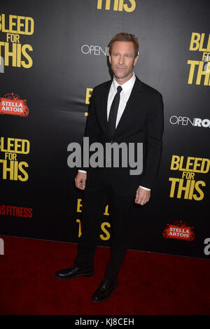 NEW YORK, NY - 14 NOVEMBRE : Aaron Eckhart assiste à l'Open Road avec Men's Fitness animateur pour la première de 'Bleed for This' au AMC Lincoln Square Theater le 14 novembre 2016 à New York. Les gens : Aaron Eckhart Banque D'Images